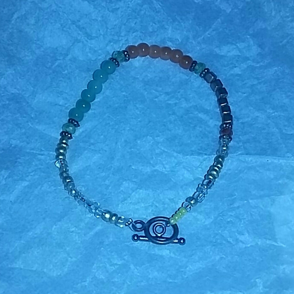 Bracelet - Picture 1 of 2
